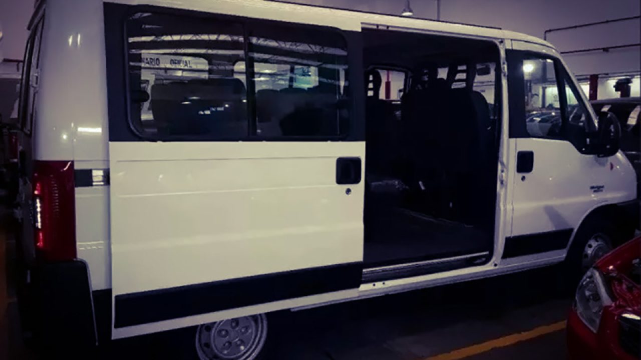 Alquiler de Vehículo para Transporte de Personal hacia y desde Obra